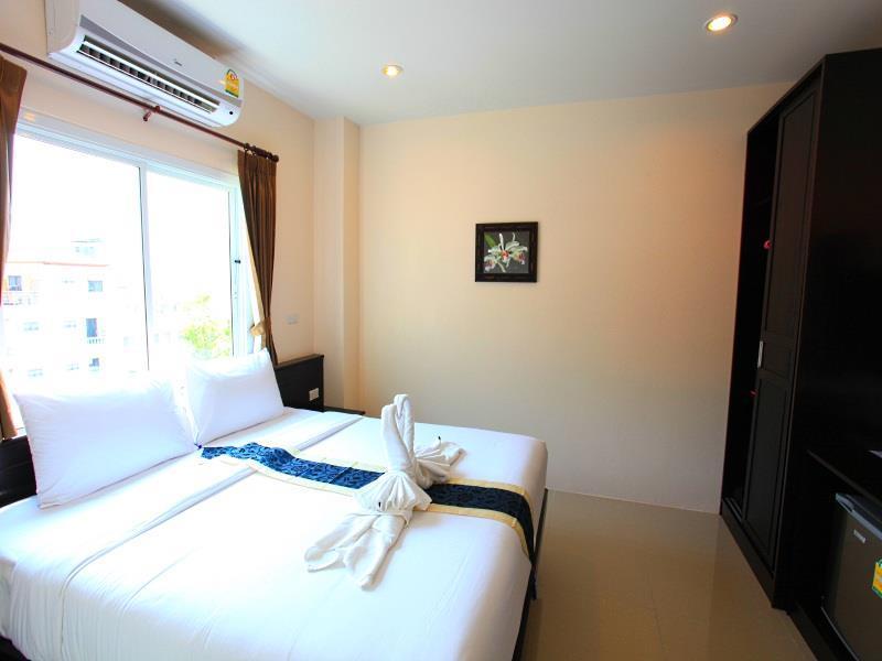 88 Hotel Patong Exterior foto