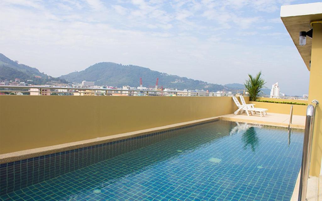 88 Hotel Patong Exterior foto